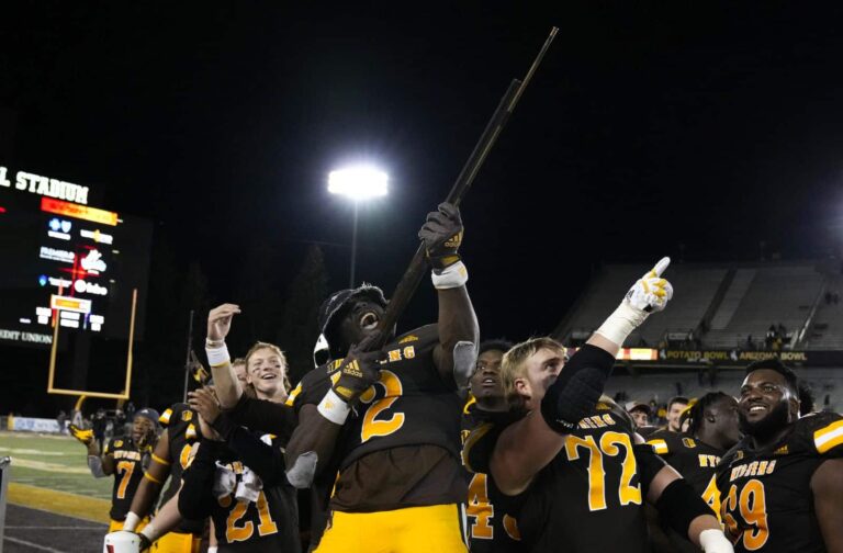 The 10 FBS rival trophies that feature a weapon