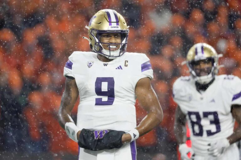 Washington moves up to No. 4 in AP Poll